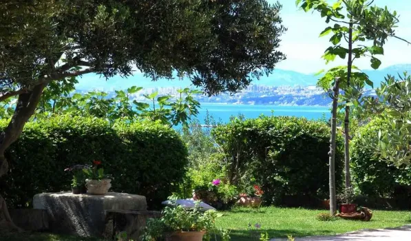 Apartment G-attic Podstrana, Croatia