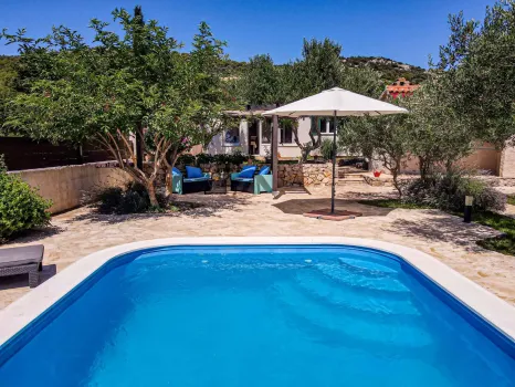 Ferienhaus Villa Marina Bilice - Šibenik, Kroatien