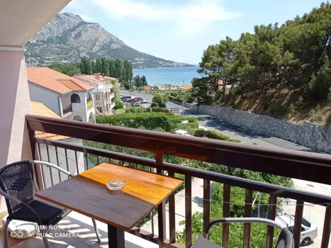 Apartmani Mihovil - Duće | Laganini.com