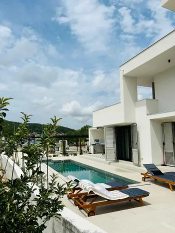 Vakantiehuis Villa Marantik Bilice - Šibenik, Kroatie