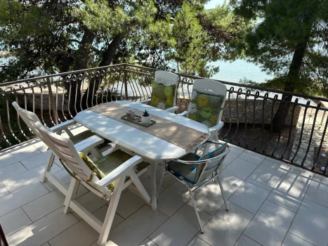 Appartement Vrulje - Pirovac | Laganini.com