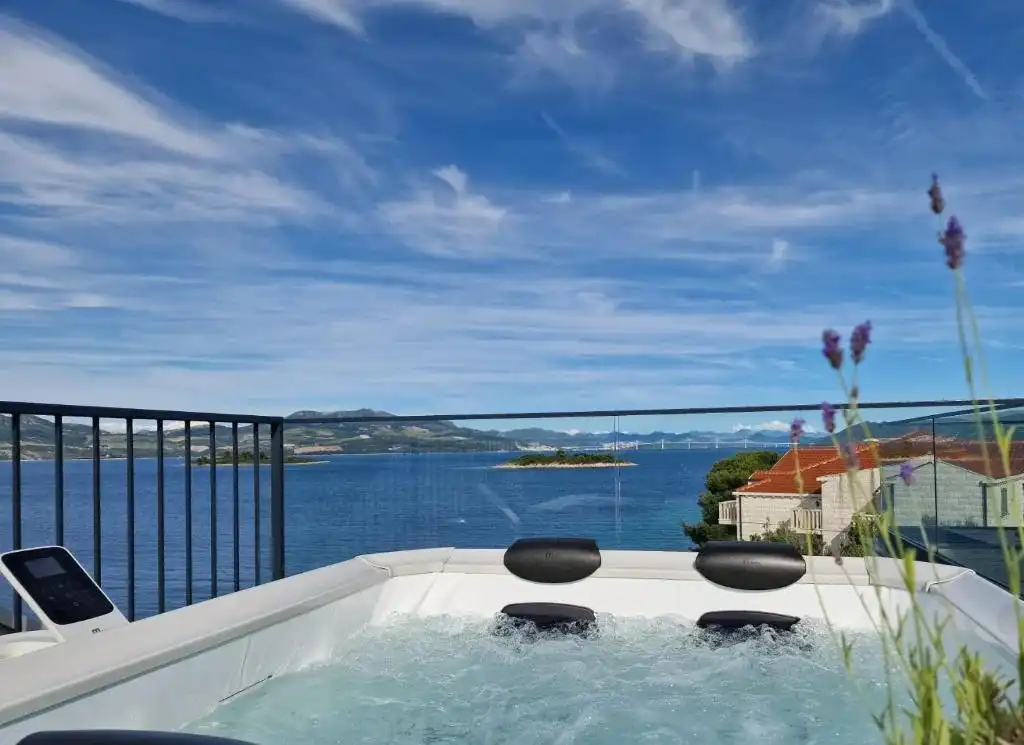 Holiday home Villa Zvonimir, Sreser - Croatia