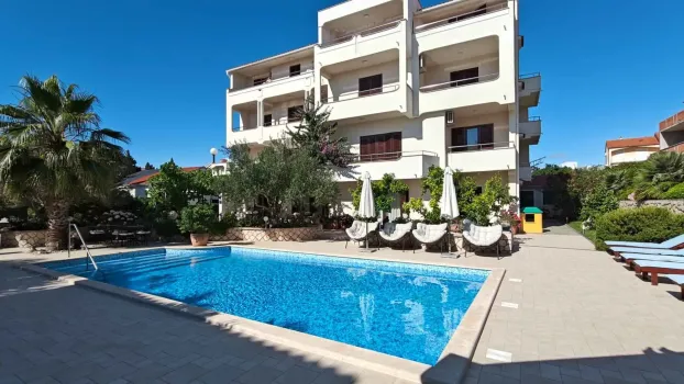 Apartments Jasna Pag - Novalja, Croatia