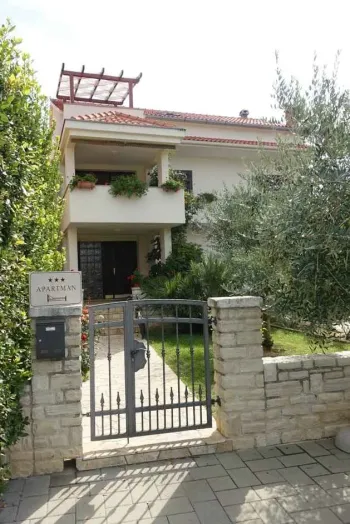 Apartman Roko Nin, Hrvatska