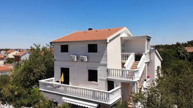 Apartman Mario - Pakoštane | Laganini.com