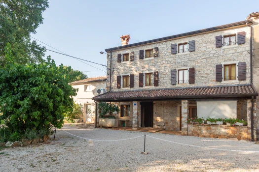 Vakantiehuis Kuća Cerjani - Kaštelir-Labinci | Laganini.com