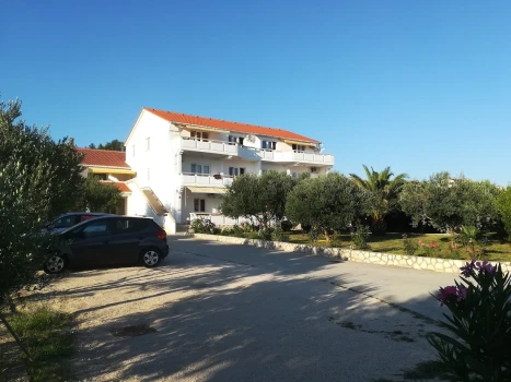 Apartmani Donadić Caska - Pag - Caska | Laganini.com