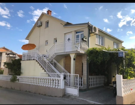 Apartment Anita - Ciovo - Okrug Gornji | Laganini.com
