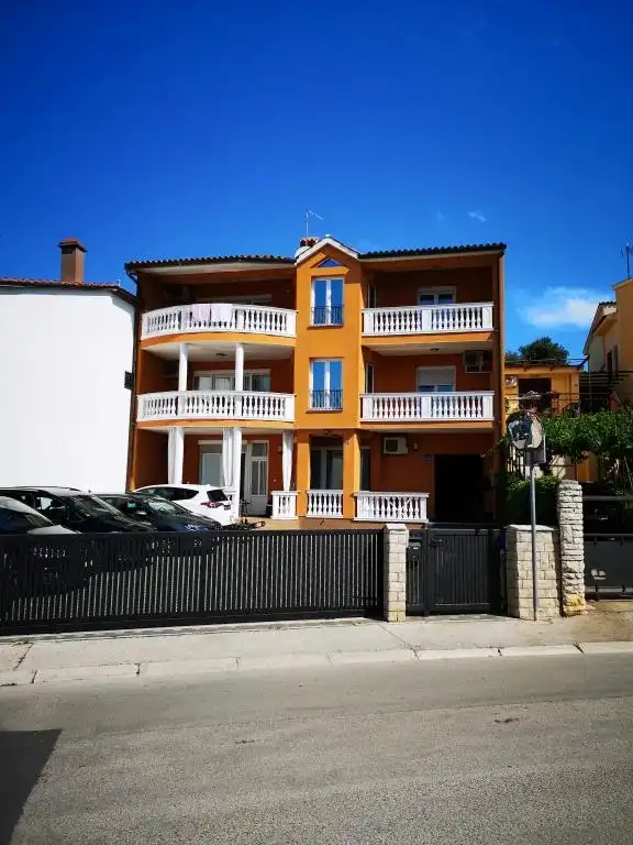 Apartments Marin, Pula - Croatia