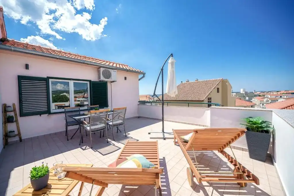 Apartment Family Petrov, Vodice - Croatia