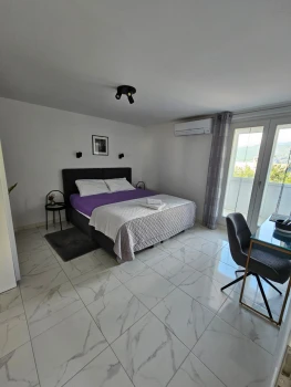 Apartman LONI – Klenovica