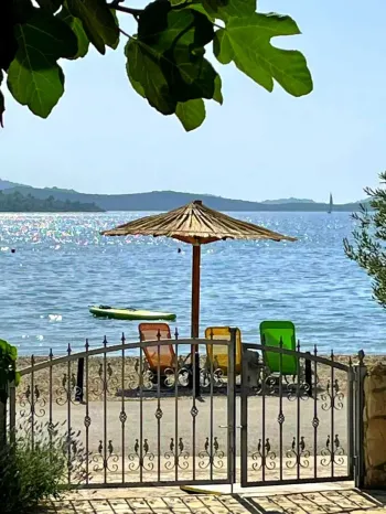 Apartmani Irena Pirovac, Hrvatska