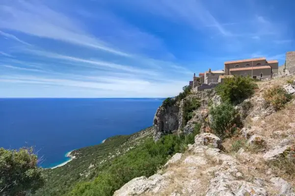Turistične znamenitosti in zanimivosti v mestu Lubenice - Cres - Cres